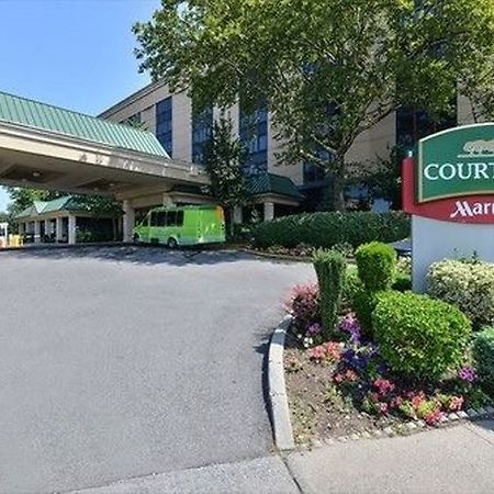 Hotel Courtyard By Marriott New York Laguardia Airport Exterior foto